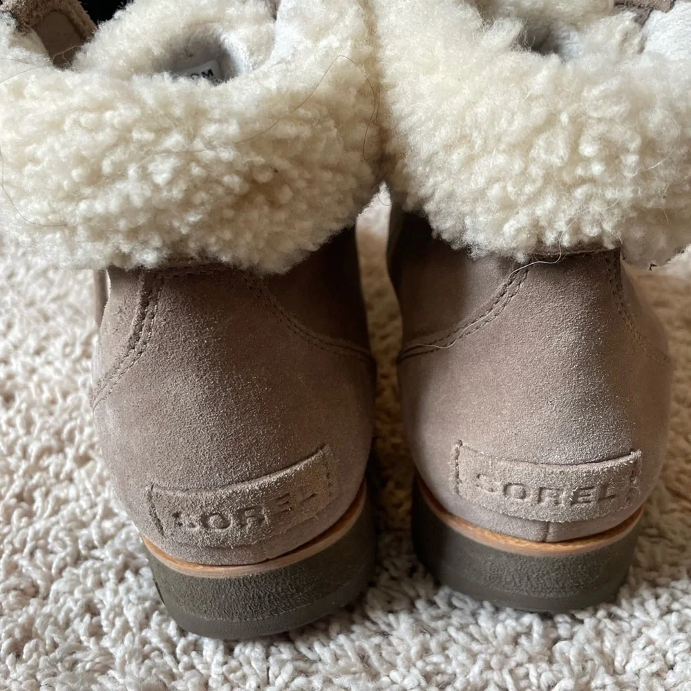 Sorel Sherpa Trim Harlow Lace Up Bootie Taupe Leather  Waterproof Women's Sz 9
